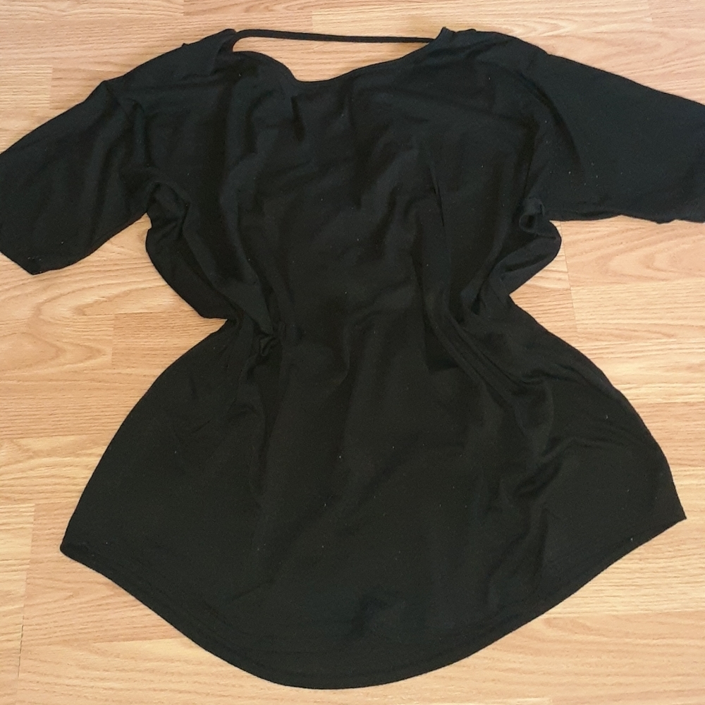 Black sport top